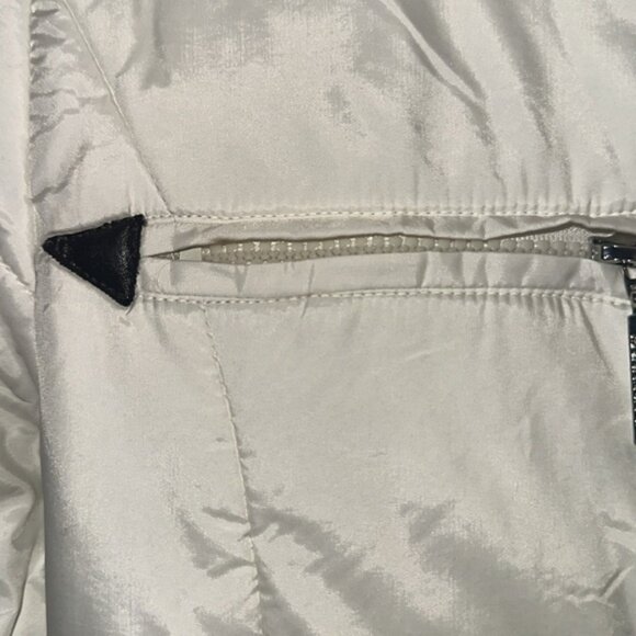 MaxMara long fur neck mid-length quilted puffer coat white women's size 8 - Picture 11 of 13